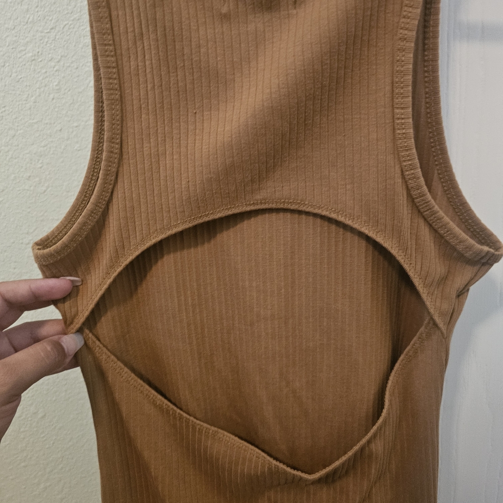 Ribbed Tan Sleeveless Top